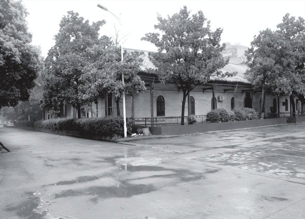 人人生 程子华：唯一没授军衔的兵团司令，一场胜仗却令他后悔半生